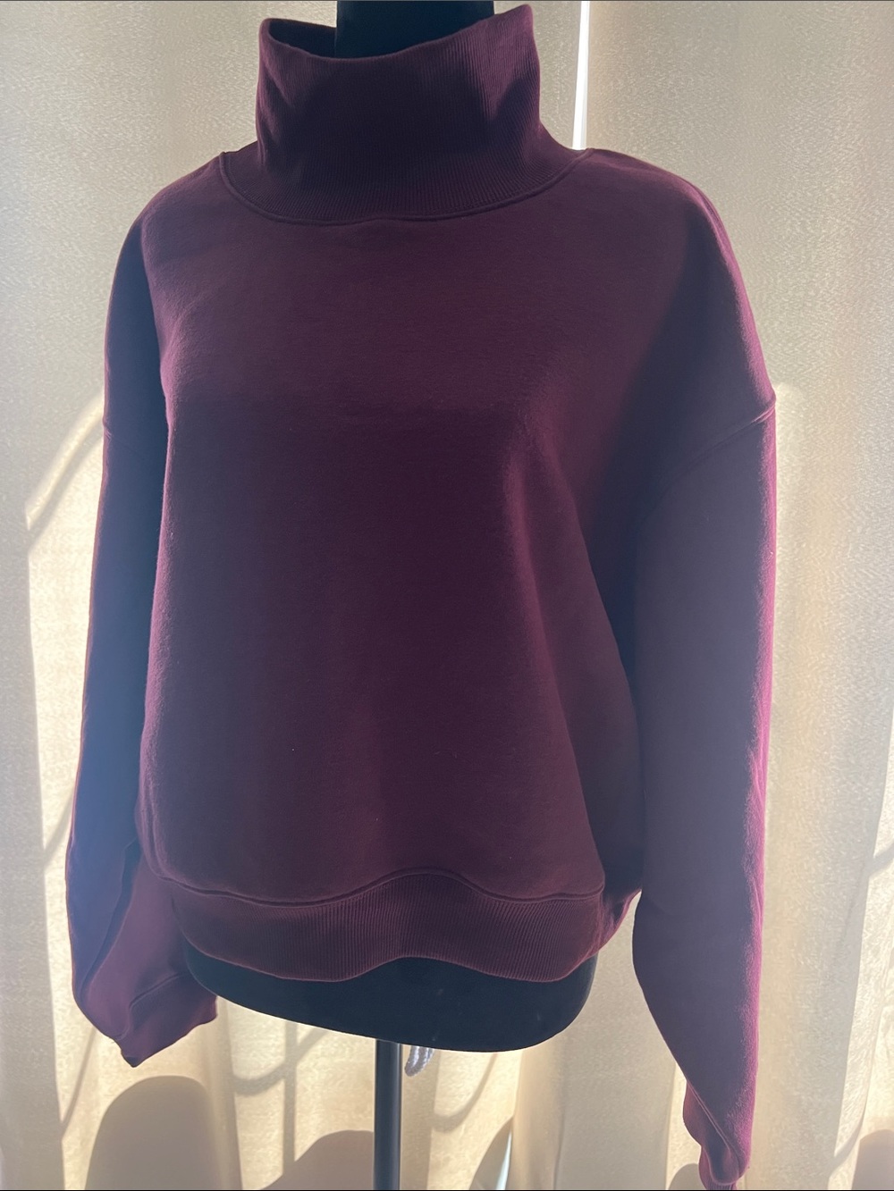 refuge Wine-Colored Turtleneck Sweatshirt